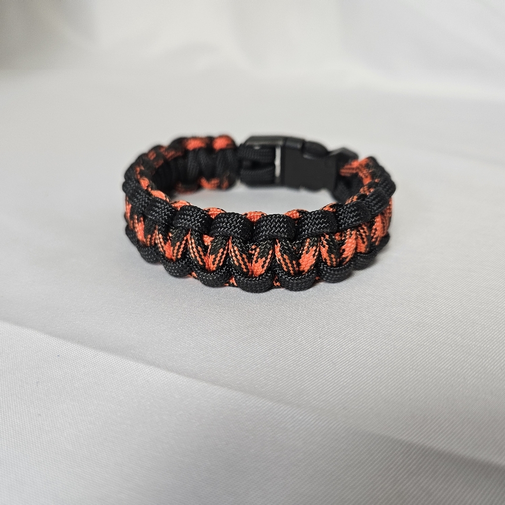Handmade Black and Orange 550 Paracord Bracelet Size 8"‎